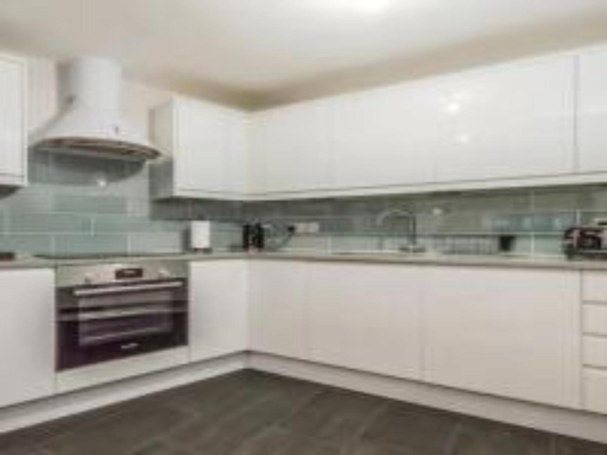 Appartement Pass The Keys Main Door 3 Bed With Free Parking